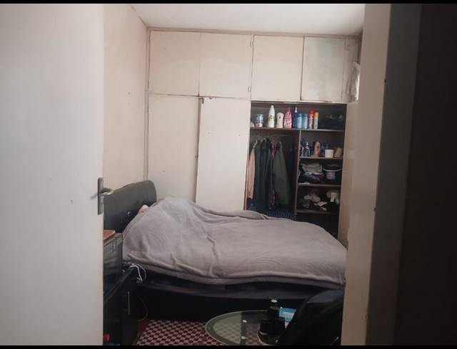 3 BEDROOM APARTMENT FOR SALE IN HILLBROW